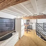 Charmant Studio Mezzanine