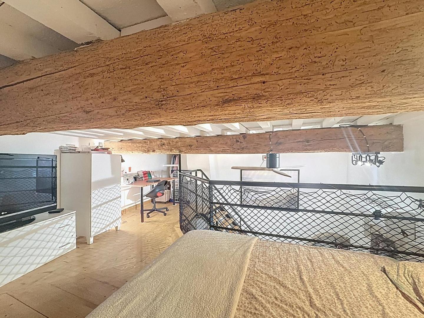 Mezzanine *